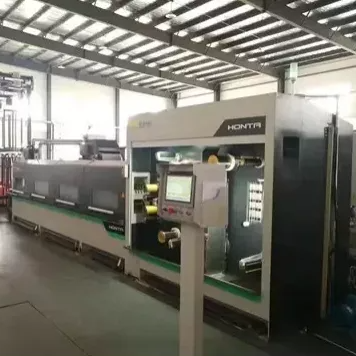 كيفية مقارنة خدمات صب الاستثمار من حيث التكلفة والأداء